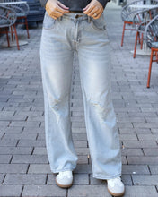 Load image into Gallery viewer, The “Danny” Jeans
